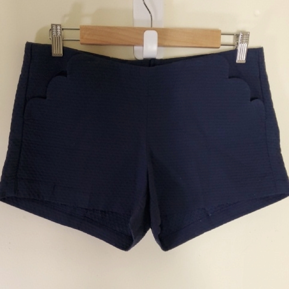 Lilly Pulitzer Navy Scalloped Shorts
